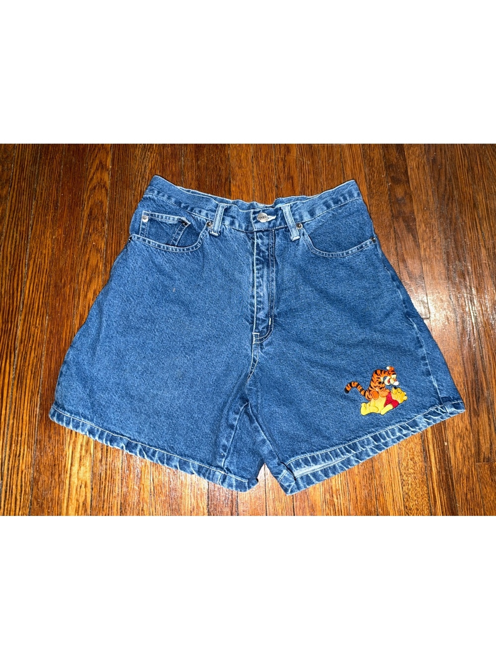Vintage 90s Girl’s 9/10 Cute Pooh Bear Tigger Disney Denim Jean Shorts